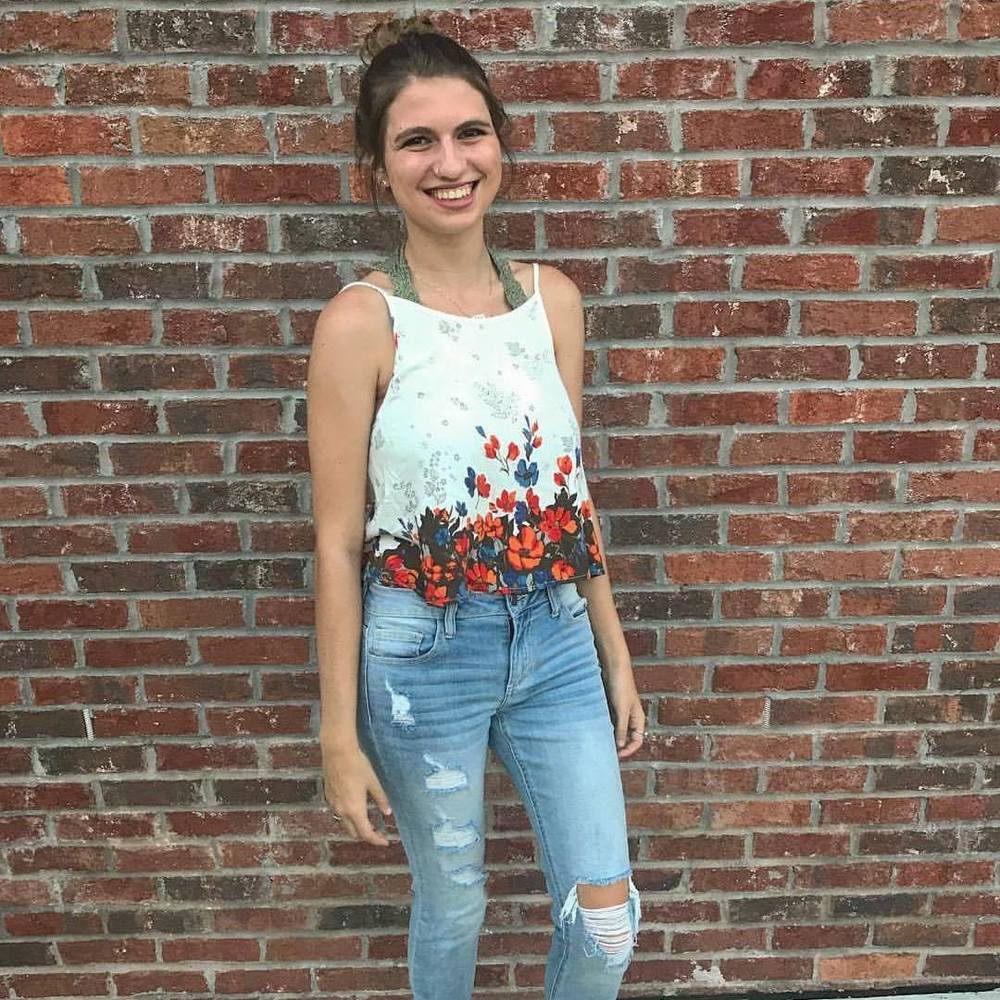 Meet your Posher, Danielle